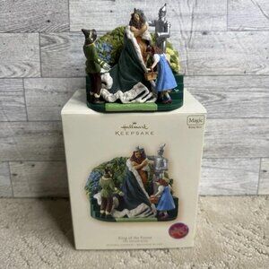 2007 King of the Forest Hallmark Ornament - The Wizard of Oz Wind-up Music WORKS